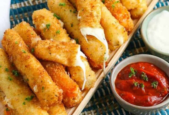Cheese sticks meal