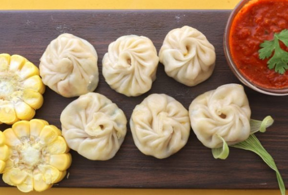 Steamed Corn and Cheese Momos - 6pcs