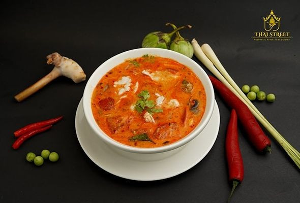 Tom Yum Soup with Chicken